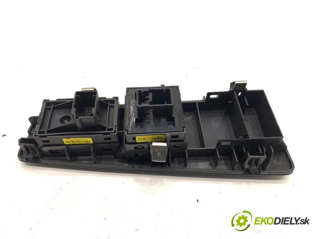 FIAT BRAVO II liftback 2007 88 kW 1.9 D Multijet (198AXB1A) 1910 Prepínač okien  (Prepínacie páčky pod volantom)