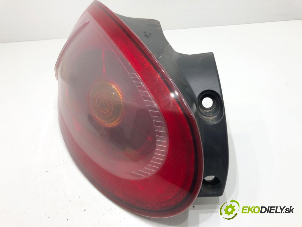 FIAT BRAVO II liftback 2007 88 kW 1.9 D Multijet (198AXB1A) 1910 Svetlo ľavy zad