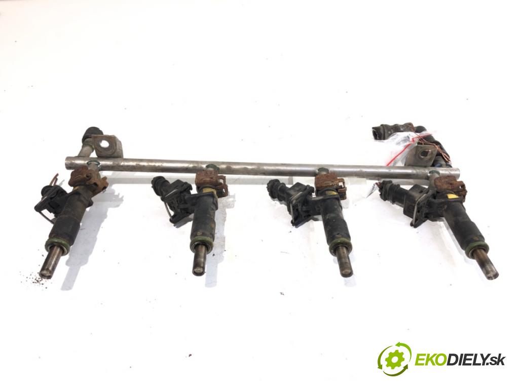 OPEL ZAFIRA B nadwozie wielkoprzestrzenne (MPV) 2006 103 kW 1.8 (M75) 1796 Lišta vstrekovacia 55353806 (Vstrekovacia lišta)