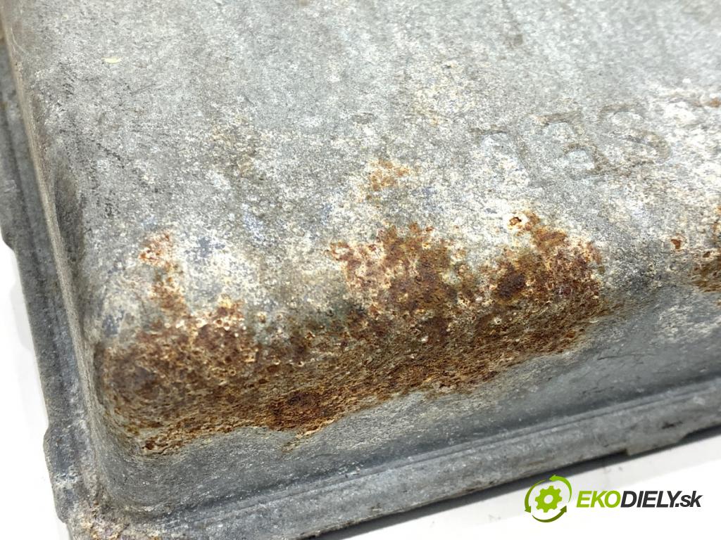 LAND ROVER FREELANDER I samochód terenowy zamknięty 2000 72 kW 2.0 DI 4x4 1994 riadiaca jednotka Motor 0281010113 (Riadiaca jednotka)