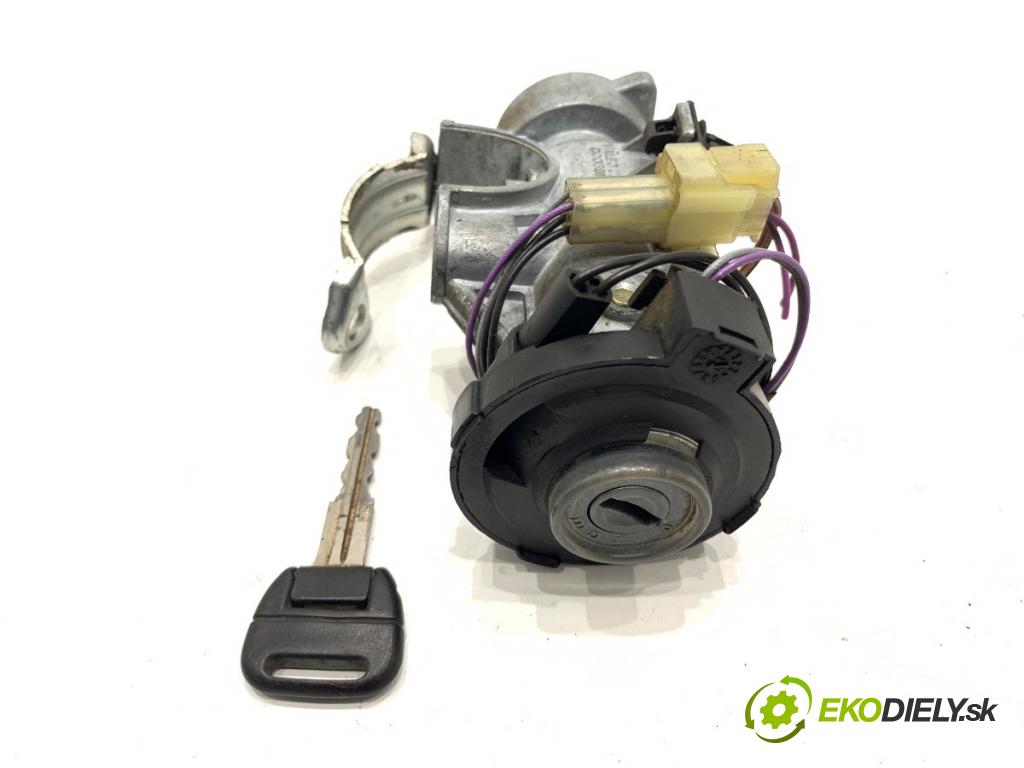 LAND ROVER FREELANDER I samochód terenowy zamknięty 2000 72 kW 2.0 DI 4x4 1994 spinačka  (Spínacia skrinka)