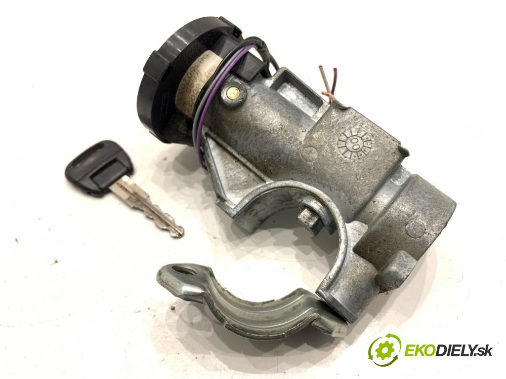 LAND ROVER FREELANDER I samochód terenowy zamknięty 2000 72 kW 2.0 DI 4x4 1994 spinačka  (Spínacia skrinka)