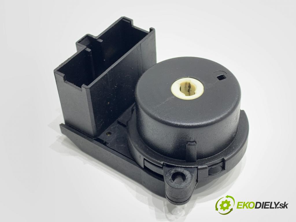 LAND ROVER FREELANDER I samochód terenowy zamknięty 2000 72 kW 2.0 DI 4x4 1994 Kocka, vložka spínacej skrinky  (Spínacia skrinka)