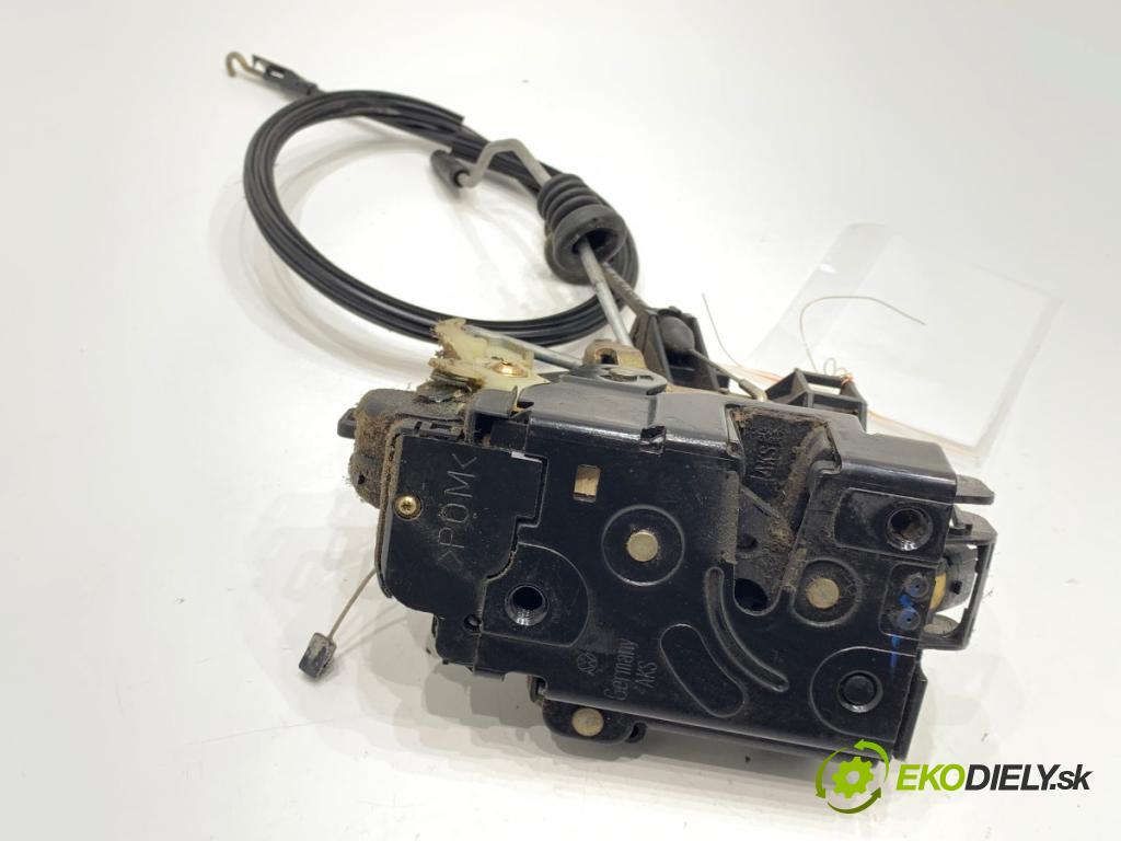 VW POLO IV 9N liftback 2002 55 kW 1.4 TDI 1422 zámok Dvere ľavy predný 
