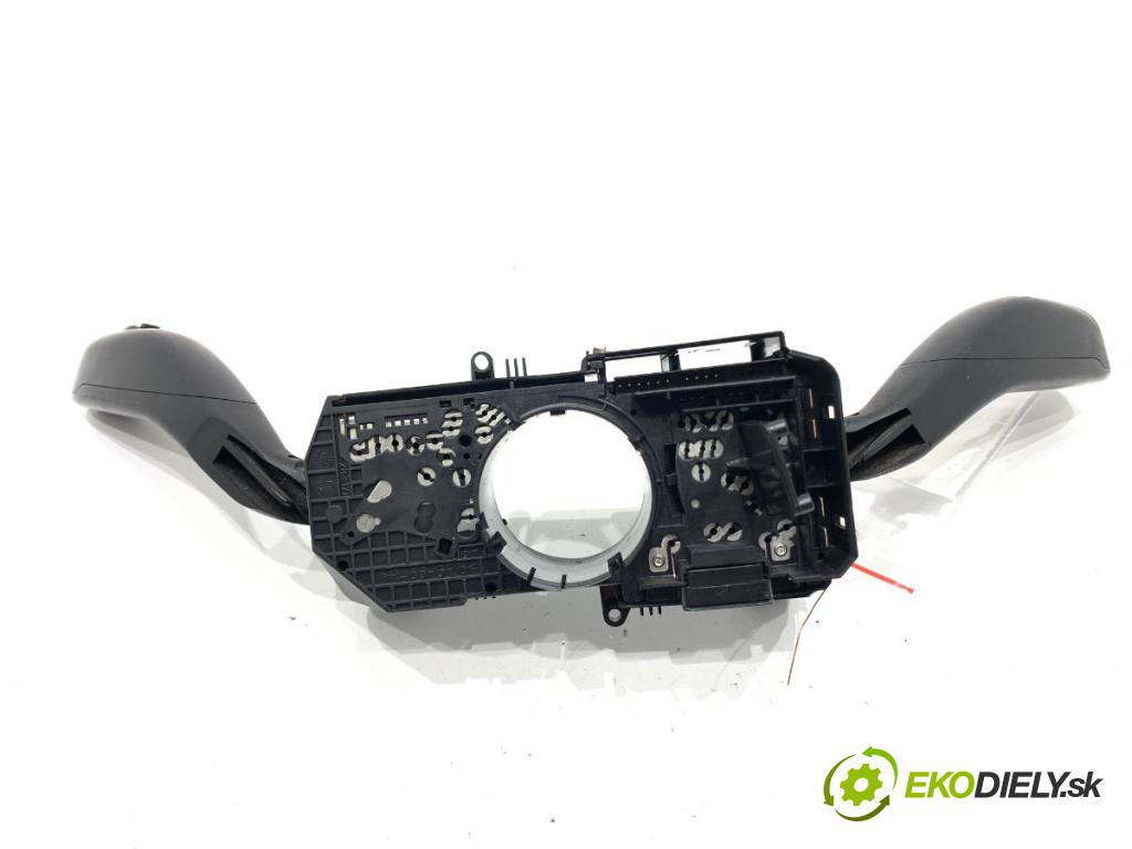 VW POLO IV 9N liftback 2002 55 kW 1.4 TDI 1422 Prepínač kombinovaný 6Q0953513A (Prepínacie páčky pod volantom)