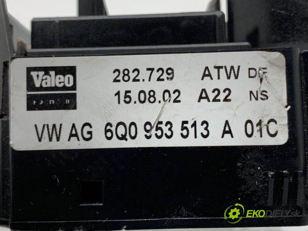 VW POLO IV 9N liftback 2002 55 kW 1.4 TDI 1422 Prepínač kombinovaný 6Q0953513A (Prepínacie páčky pod volantom)