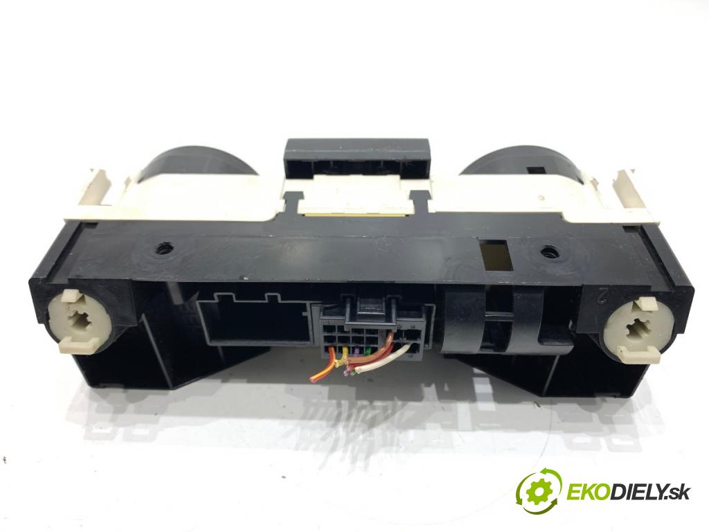 VW POLO IV 9N liftback 2002 55 kW 1.4 TDI 1422 Panel ovládania kúrenia 6Q0819045Q (Prepínacie páčky pod volantom)