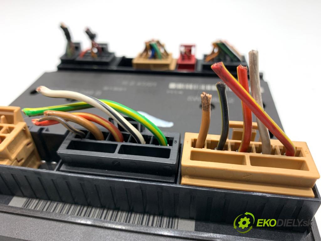 VW POLO IV 9N liftback 2002 55 kW 1.4 TDI 1422 Modul komfortu 6Q1937049B (Modul komfortu)