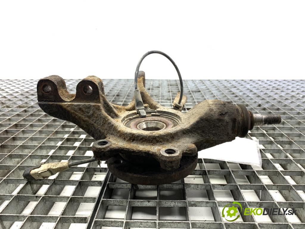 CITROEN C4 I liftback 2004 80 kW 1.6 16V 1587 náboj pravy predný
