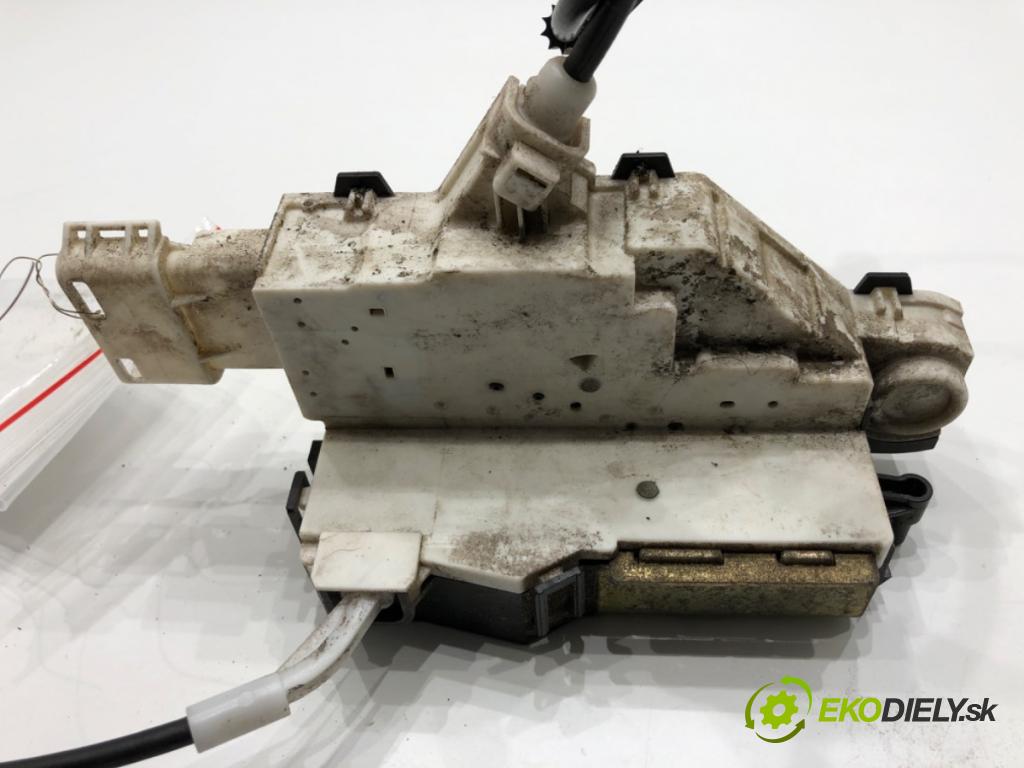 CITROEN C4 I liftback 2004 80 kW 1.6 16V 1587 zámok Dvere ľavy zad