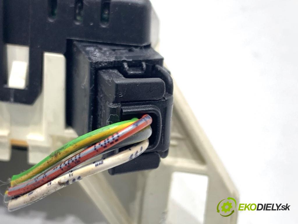 CITROEN C4 I liftback 2004 80 kW 1.6 16V 1587 Dislpej 9654149280 (Prístrojová doska)