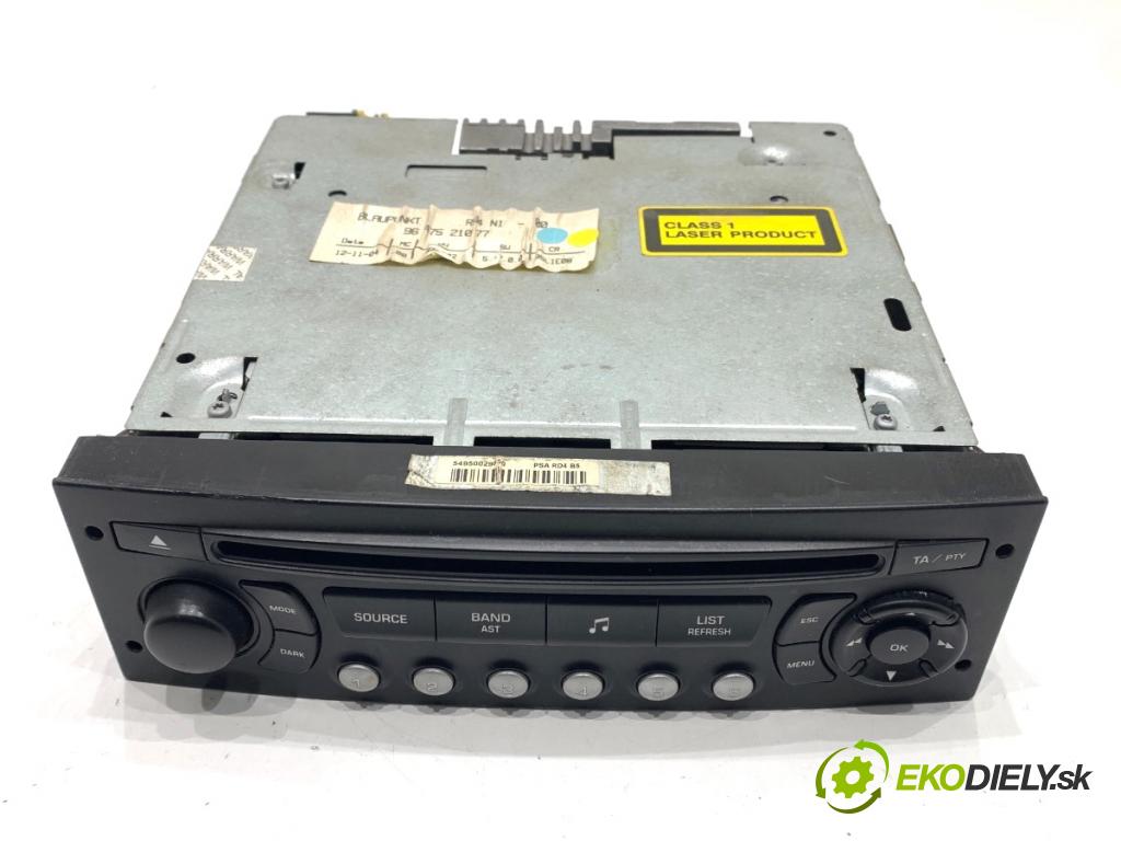 CITROEN C4 I liftback 2004 80 kW 1.6 16V 1587 RADIO 9647521077 (Audio zariadenie)