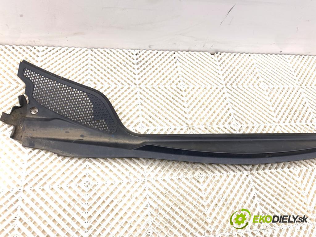 CITROEN C4 I liftback 2004 80 kW 1.6 16V 1587 Torpédo, plast pod čelné okno 96467935XT (Torpédo (plast pod čelným sklom))