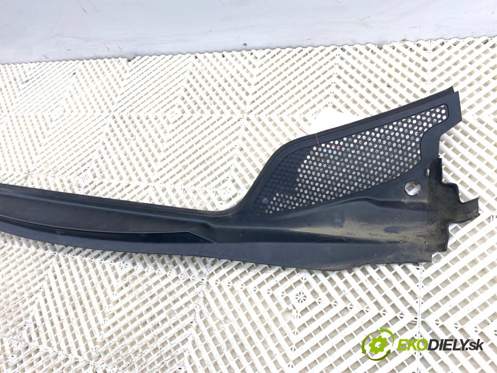 CITROEN C4 I liftback 2004 80 kW 1.6 16V 1587 Torpédo, plast pod čelné okno 96467935XT (Torpédo (plast pod čelným sklom))