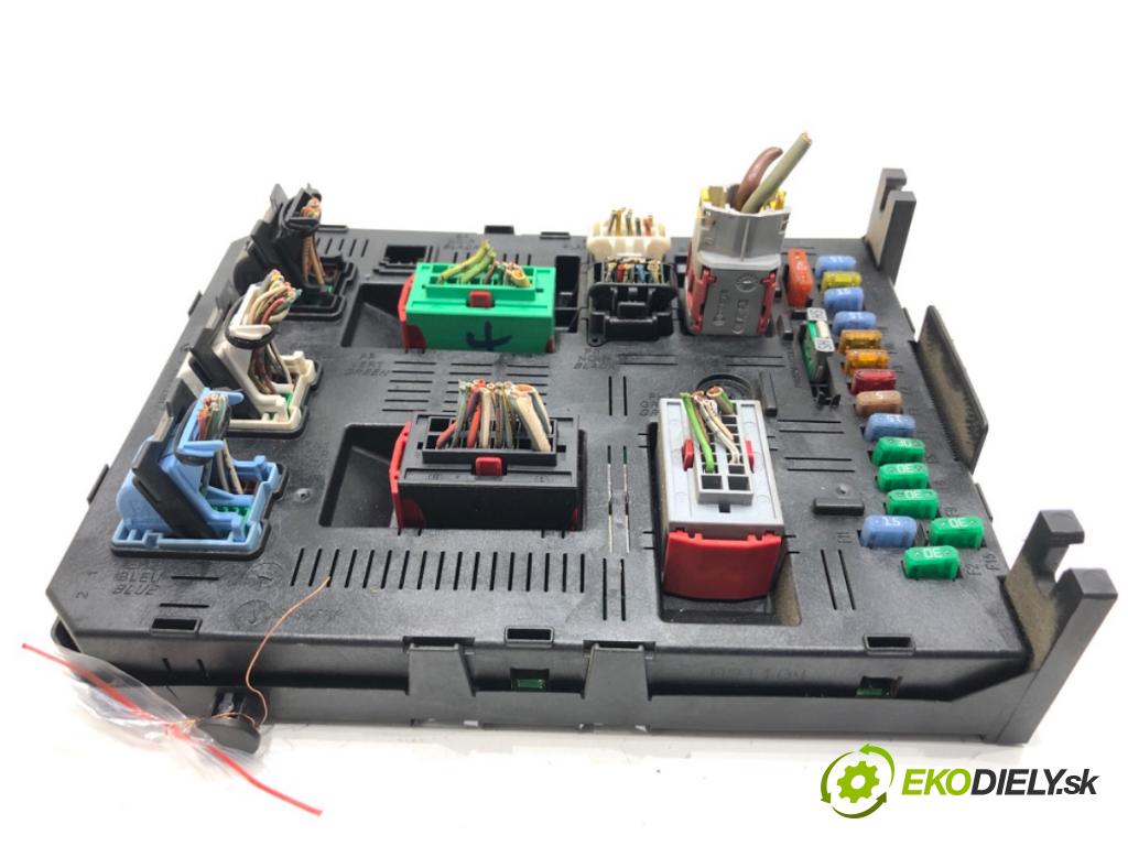 CITROEN C4 I liftback 2004 80 kW 1.6 16V 1587 modul BSI 9658158780 (Pojistková skříňka)