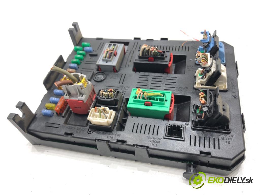 CITROEN C4 I liftback 2004 80 kW 1.6 16V 1587 modul BSI 9658158780 (Pojistková skříňka)