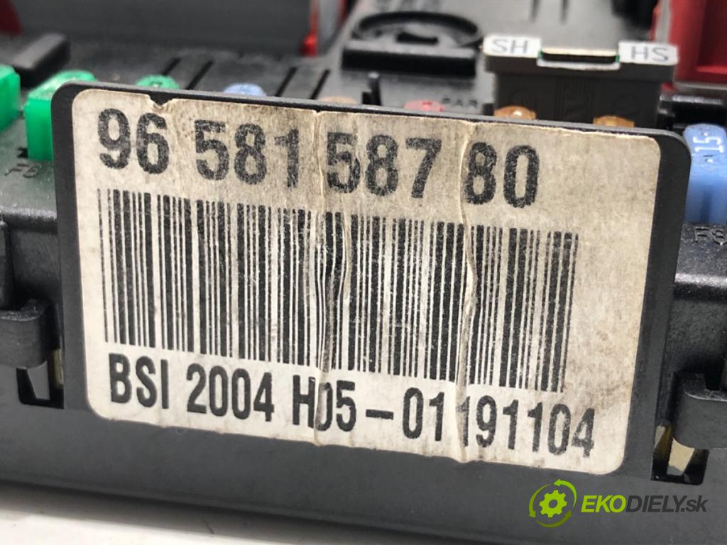 CITROEN C4 I liftback 2004 80 kW 1.6 16V 1587 modul BSI 9658158780 (Pojistková skříňka)