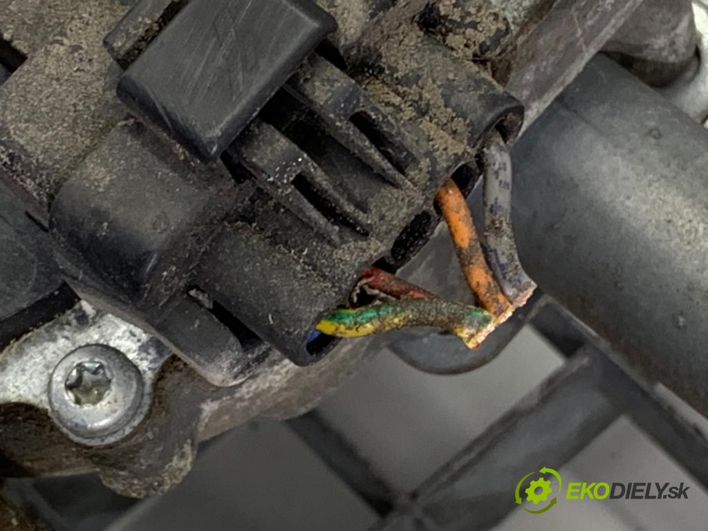 CITROEN C4 I liftback 2004 80 kW 1.6 16V 1587 Mechanizmus stieračov predný 404638 (Motorček stieračov predný)