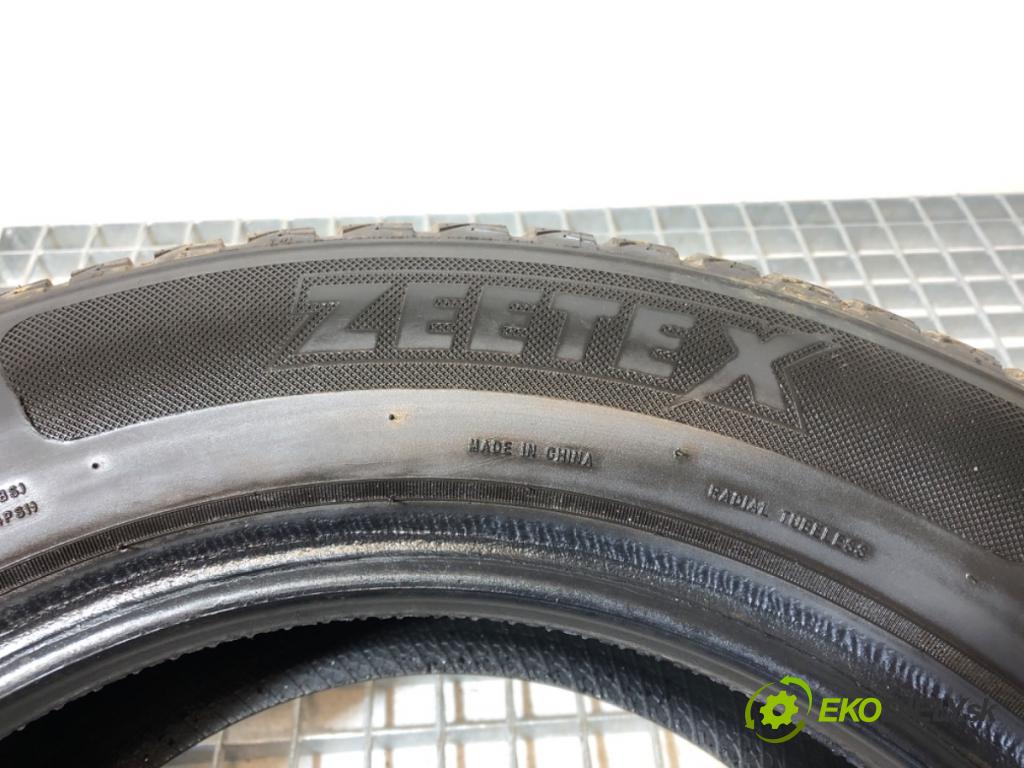 --- ---      PNEUMATIKY: PARA: VÍCENÁ SEZÓNA: 195/65 15" ZEETEX