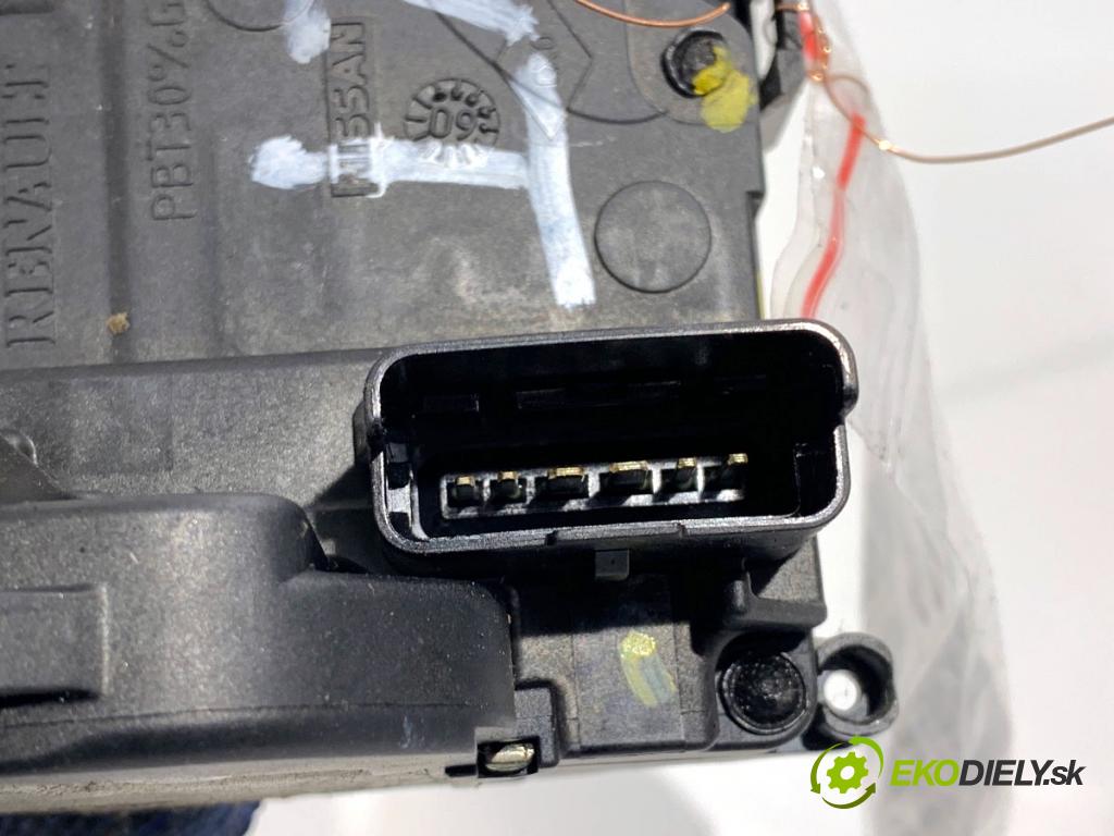 RENAULT KANGOO II nadwozie wielkoprzestrzenne (MPV) 2009 63 kW 1.5 dCi 85 (KW0K, KW0L, KW0B) 1461 zámok Dvere ľavy zad 8200497672