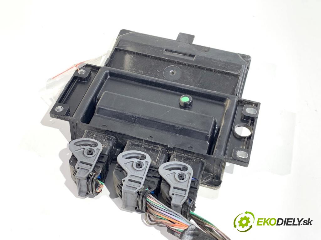 RENAULT KANGOO II nadwozie wielkoprzestrzenne (MPV) 2009 63 kW 1.5 dCi 85 (KW0K, KW0L, KW0B) 1461 riadiaca jednotka Motor 8200909666 (Riadiaca jednotka)