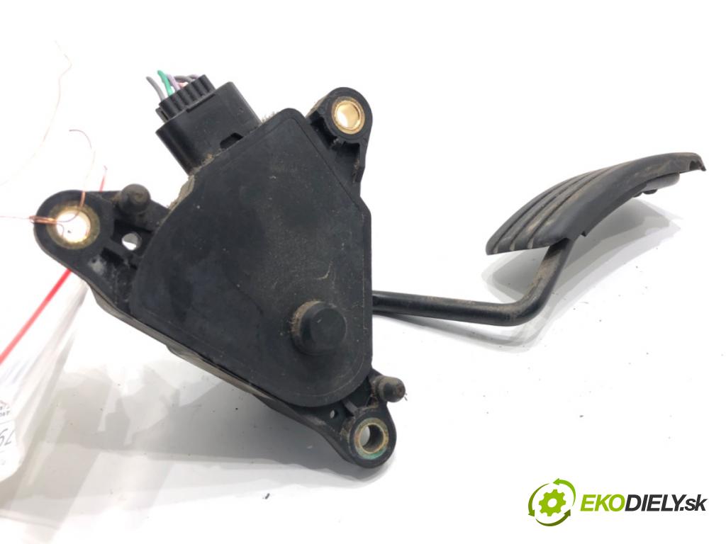 RENAULT KANGOO II nadwozie wielkoprzestrzenne (MPV) 2009 63 kW 1.5 dCi 85 (KW0K, KW0L, KW0B) 1461 Potenciometer plynu 8200436864 (Potenciometer plynového pedálu)