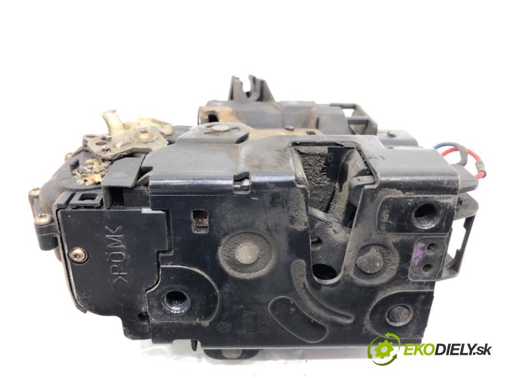 VW GOLF IV liftback 2000 66 kW 1.9 TDI 1896 zámok Dvere ľavy predný 