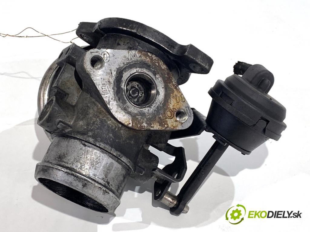 VW GOLF IV liftback 2000 66 kW 1.9 TDI 1896 Škrtiaca klapka 038129637 (Škrtiaca klapka)