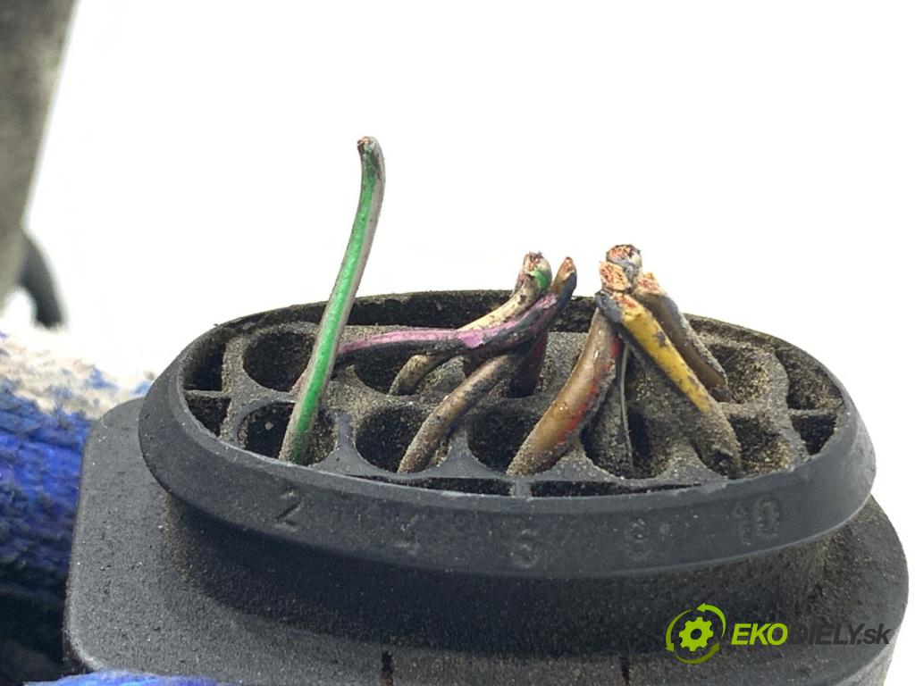 VW GOLF IV liftback 2000 66 kW 1.9 TDI 1896 Pumpa vstrekovacia 038130107D (Vstrekovacie čerpadlo)