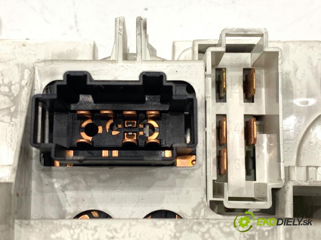 VW GOLF IV liftback 2000 66 kW 1.9 TDI 1896 Panel ovládania kúrenia 1J0820045F (Prepínacie páčky pod volantom)