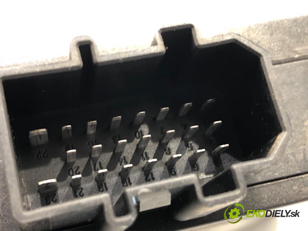 VW GOLF IV liftback 2000 66 kW 1.9 TDI 1896 Modul komfortu 1J0959799Q (Modul komfortu)