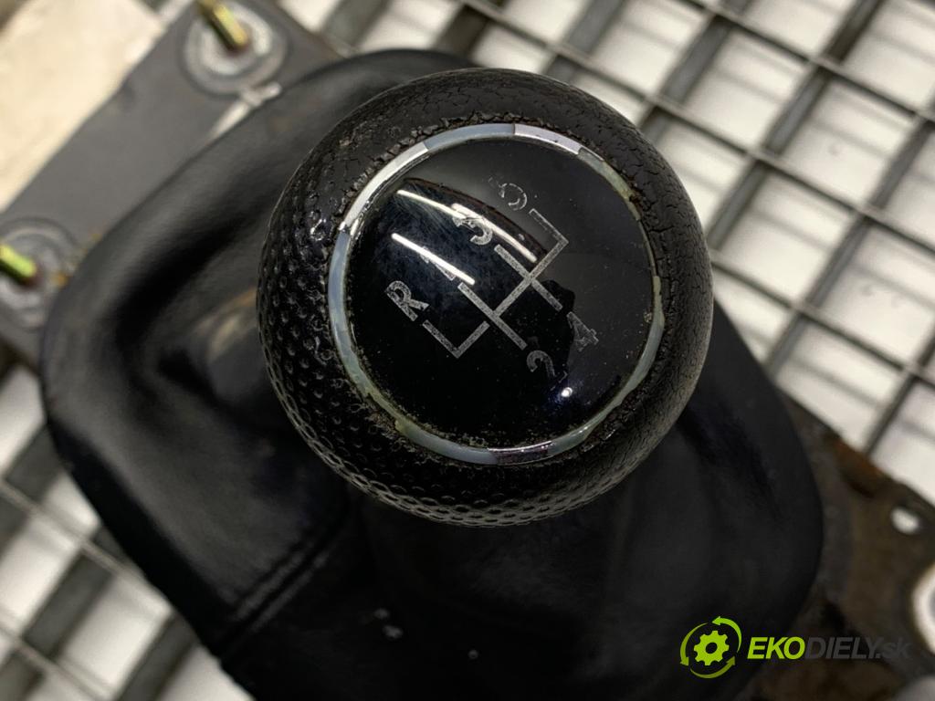 VW GOLF IV liftback 2000 66 kW 1.9 TDI 1896 Kulisa  (Rýchlostná páka (kulisa))