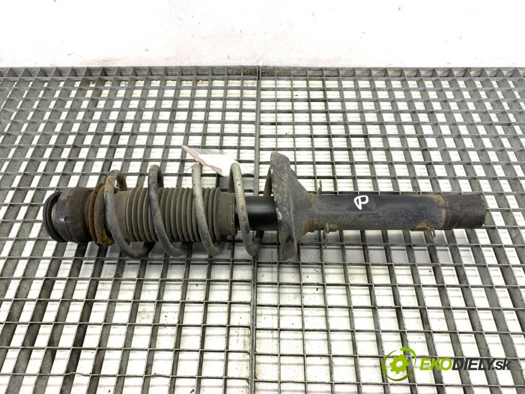 VW GOLF IV liftback 2000 66 kW 1.9 TDI 1896 Tlmič pravy predný ZE 