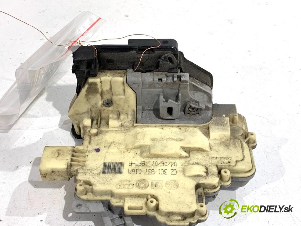 VW PASSAT B6 sedan 2007 125 kW 2.0 TDI 1968 zámok Dvere pravy predný 3C1837016A