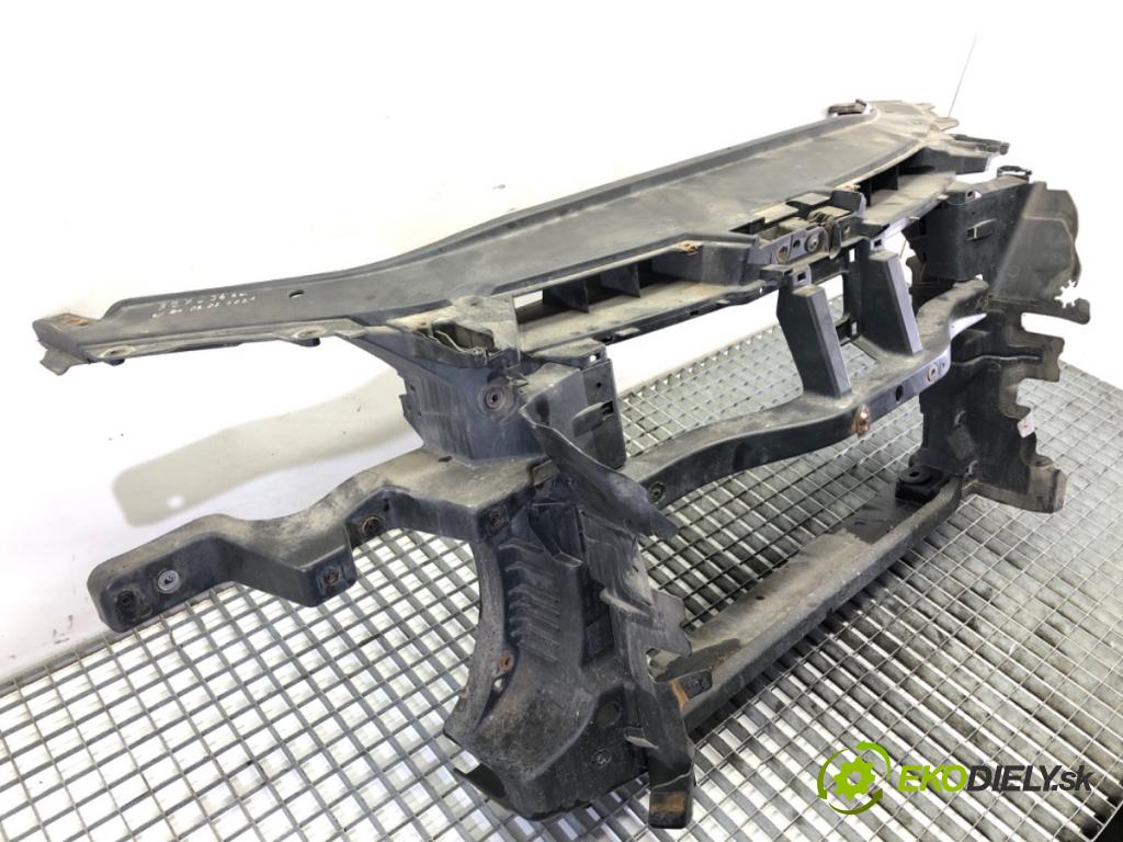 VW PASSAT B6 sedan 2007 125 kW 2.0 TDI 1968 držák přední část  (Přední výztuha)