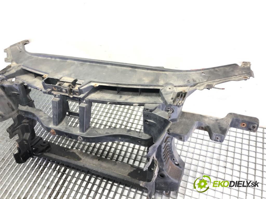 VW PASSAT B6 sedan 2007 125 kW 2.0 TDI 1968 držák přední část  (Přední výztuha)