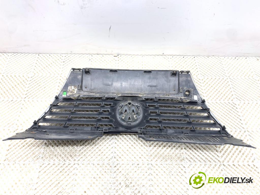 VW PASSAT B6 sedan 2007 125 kW 2.0 TDI 1968 mřížka maska 3C0853651AD (Přední mřížka (maska chladiče))