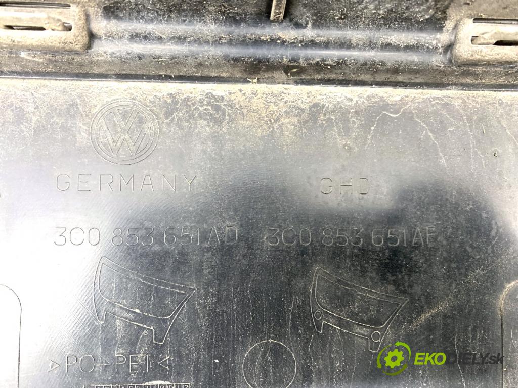 VW PASSAT B6 sedan 2007 125 kW 2.0 TDI 1968 mřížka maska 3C0853651AD (Přední mřížka (maska chladiče))