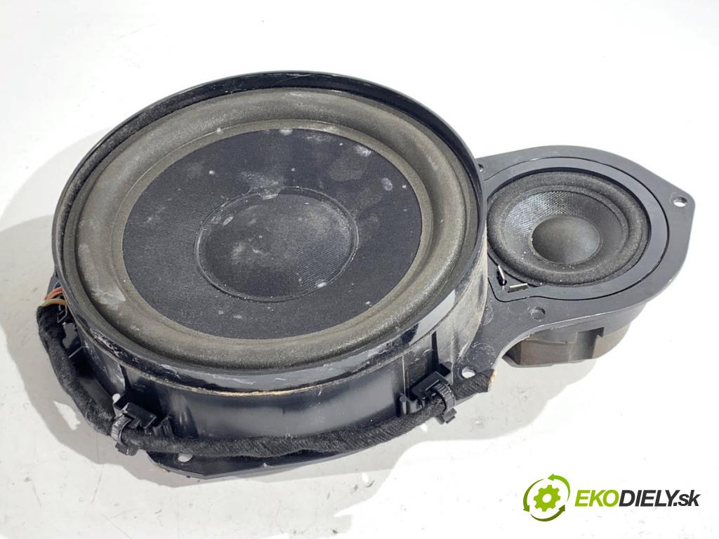 VW PASSAT B6 sedan 2007 125 kW 2.0 TDI 1968 reproduktor Dvere predný pravy 3C0035454A