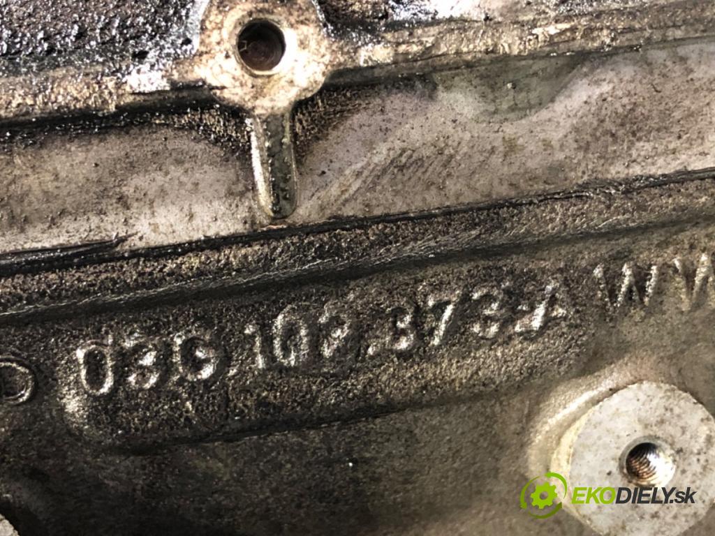 VW PASSAT B6 sedan 2007 125 kW 2.0 TDI 1968 Hlava valcov 03G103373A (Hlava valcov)