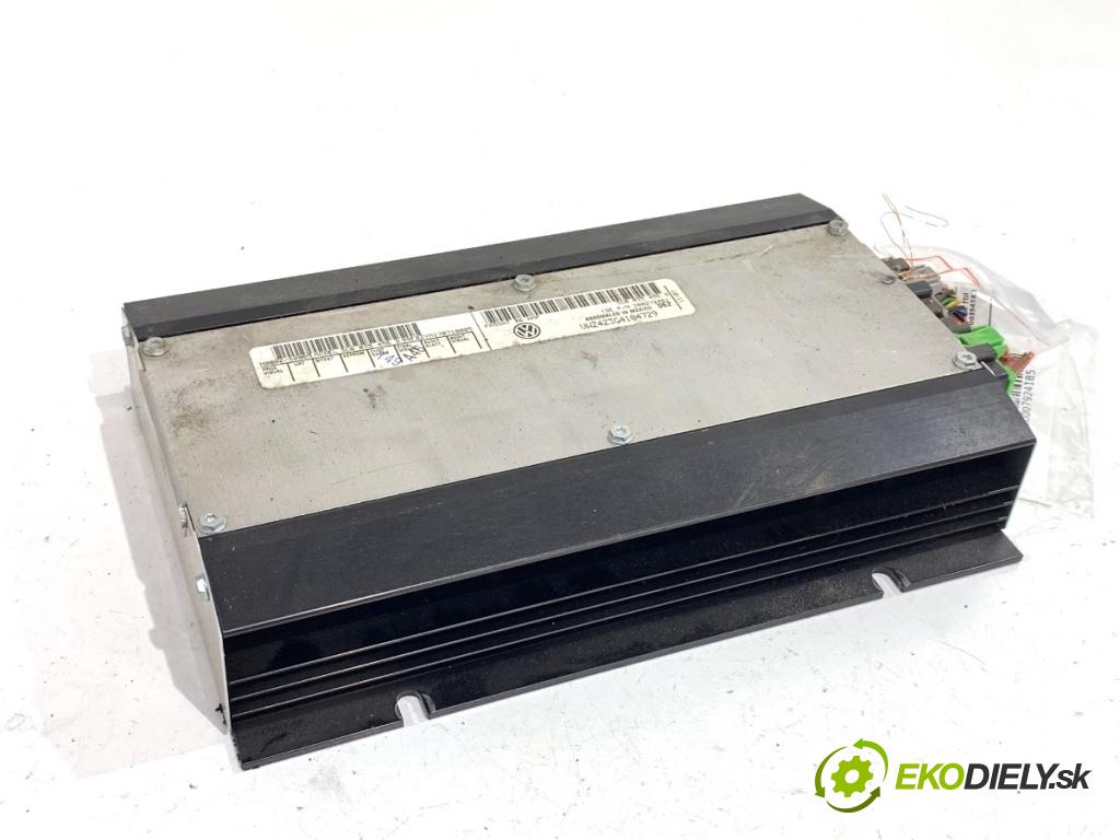 VW PASSAT B6 sedan 2007 125 kW 2.0 TDI 1968 Zosilňovač 3C0035456D (Zosilňovač)