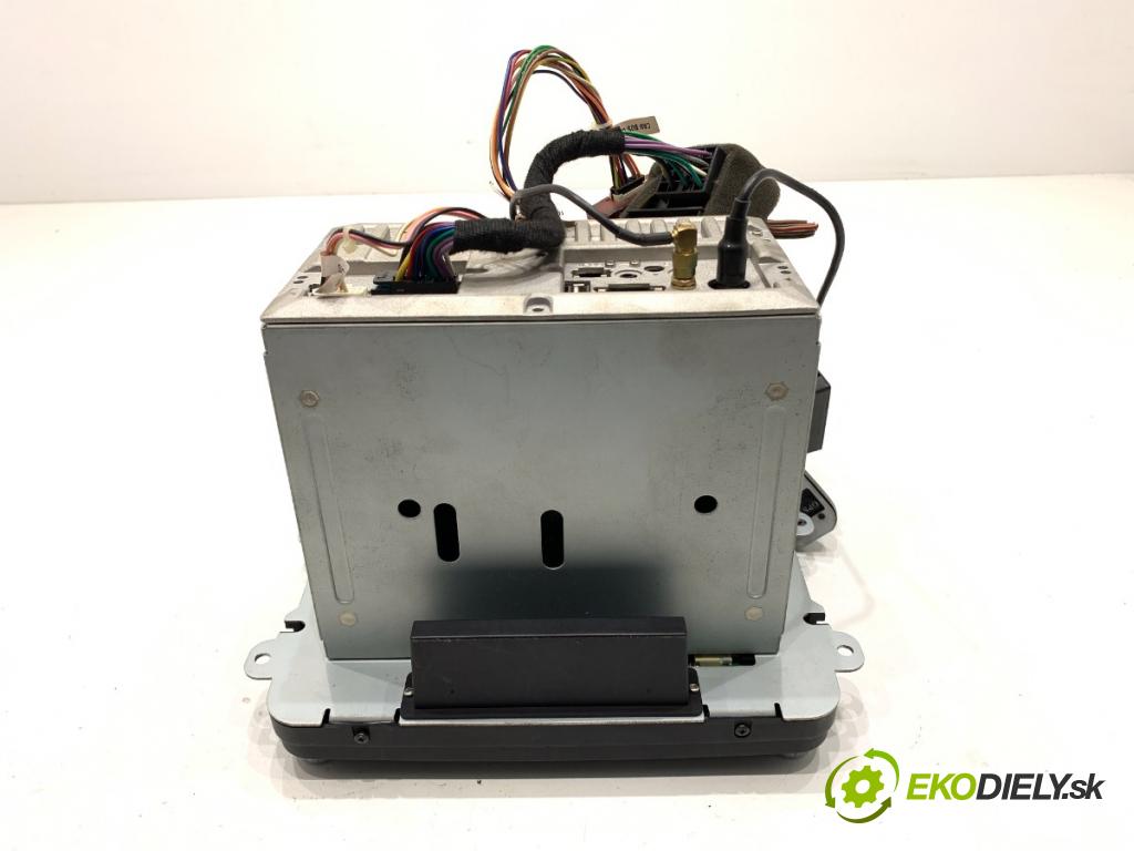 VW GOLF V liftback 2004 103 kW 2.0 TDI 1968 RADIO Navigácia  (Audio zariadenie)