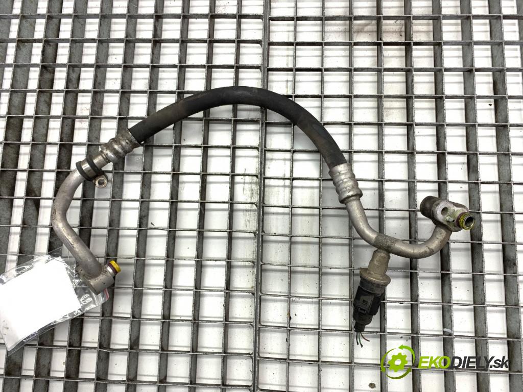 VW GOLF V liftback 2004 103 kW 2.0 TDI 1968 rúrka klimatizácie 1K0820721D (Rúrka klimatizácie)