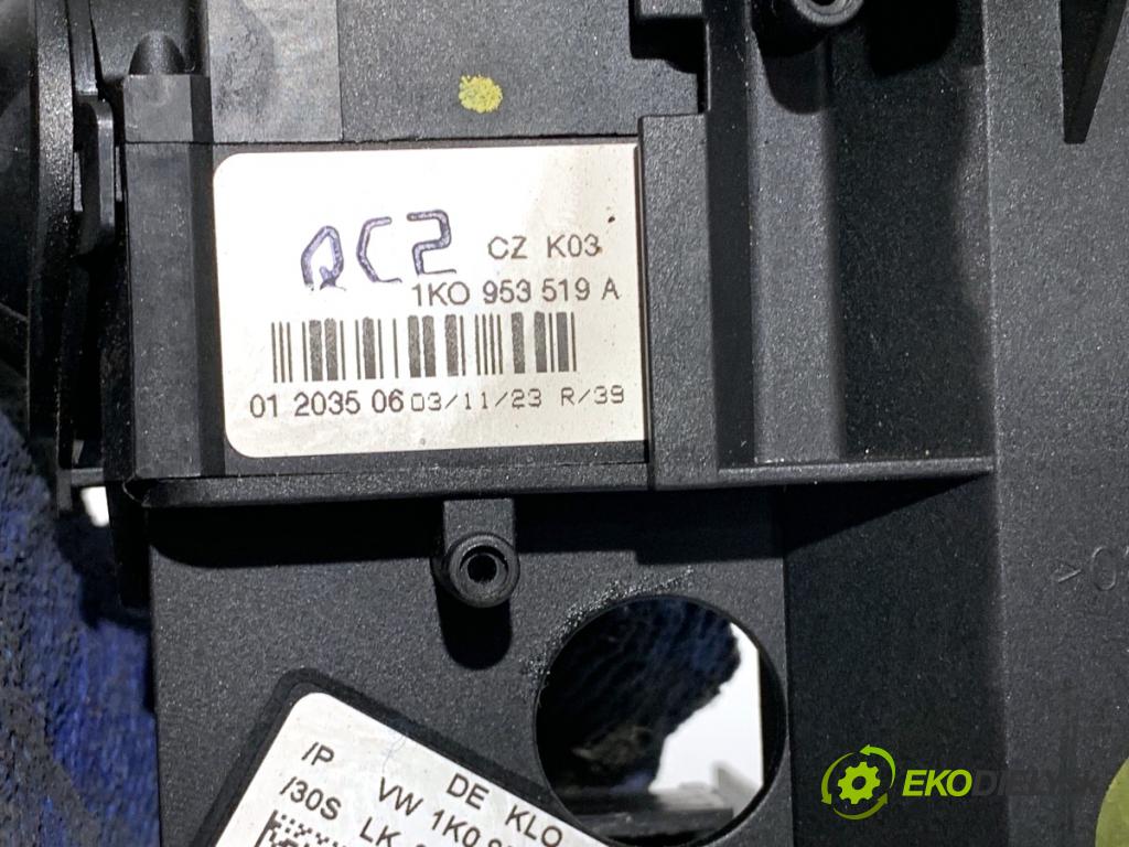 VW GOLF V liftback 2004 103 kW 2.0 TDI 1968 Prepínač kombinovaný 1K0953513A (Prepínacie páčky pod volantom)