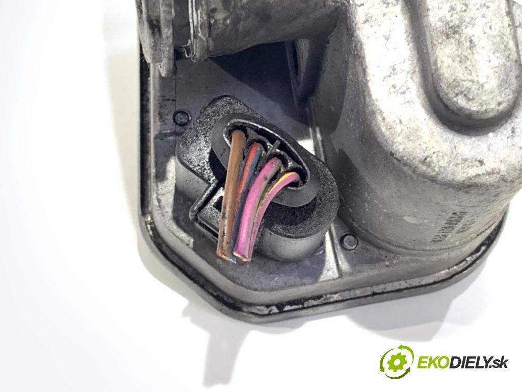 VW GOLF V liftback 2004 103 kW 2.0 TDI 1968 Škrtiaca klapka 038128063G (Škrtiaca klapka)