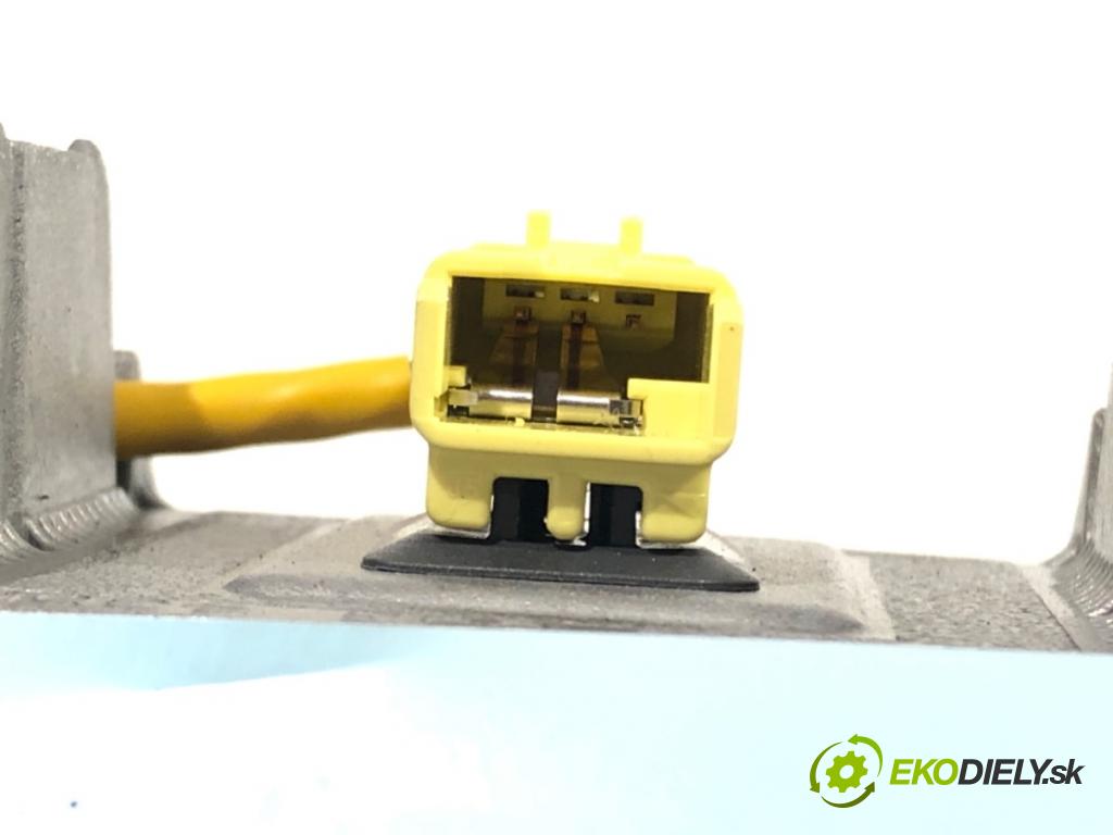 VW GOLF V liftback 2004 103 kW 2.0 TDI 1968 AirBag spolujezdce 1K0880204G (Airbag)