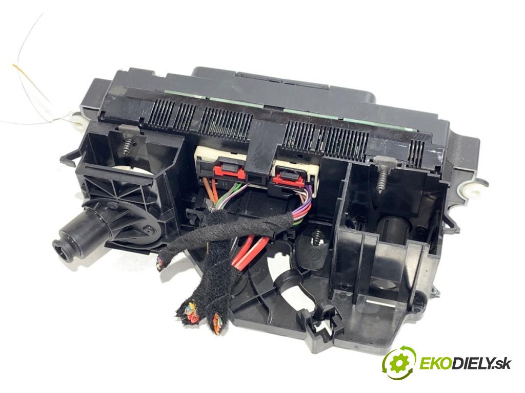 VW GOLF V liftback 2004 103 kW 2.0 TDI 1968 Panel ovládania kúrenia  (Prepínacie páčky pod volantom)