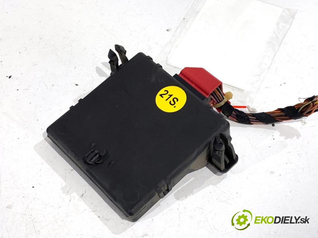 VW GOLF V liftback 2004 103 kW 2.0 TDI 1968 Modul GATEWAY 1K0907530C