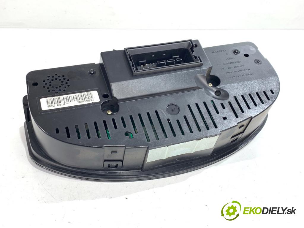 VW GOLF V liftback 2004 103 kW 2.0 TDI 1968 Prístrojovka 1K0920860L (Prístrojová doska)