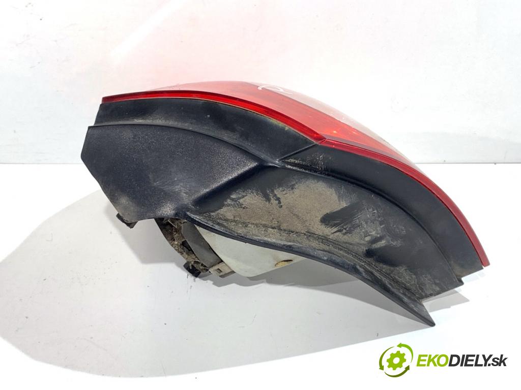 VW GOLF V liftback 2004 103 kW 2.0 TDI 1968 Svetlo pravy zad 1K6945112C